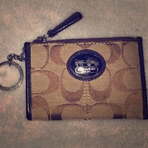 Coach ID wallet